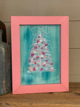 Load image into Gallery viewer, Christmas Tree #066