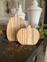 Load image into Gallery viewer, Wood Pumpkins (Set of 2)