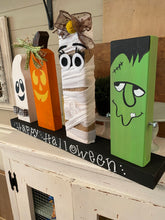 Load image into Gallery viewer, Halloween Whimsical Wood Decor Kit